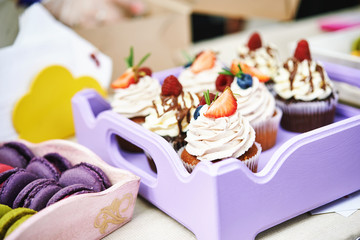 tray with cupcakes