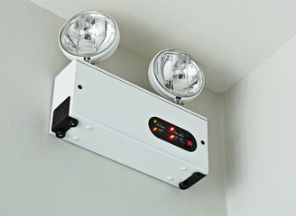 Device for alarm on the wall