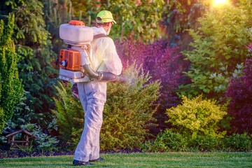 Pest Control Garden Spraying - obrazy, fototapety, plakaty