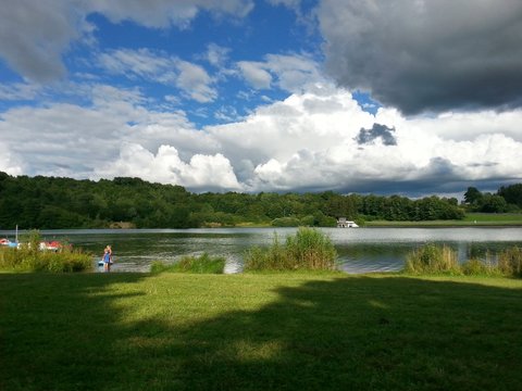Wundersch&ouml;ner Stausee in der Eifel