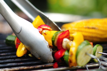 Gemüsespieß grillen