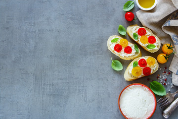 Tomato and basil sandwiches