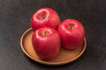 無農薬栽培のりんご　 Apple 