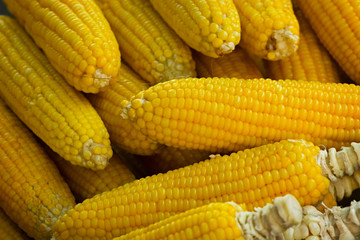 Boiled corn cobs in the Eastern market