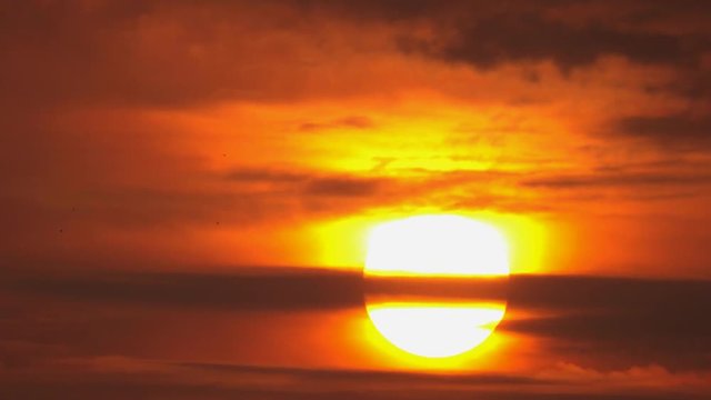 4K・日没の太陽アップ・タイムラプス_3-442