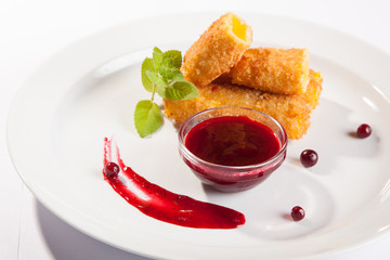 cheese sticks with sauce