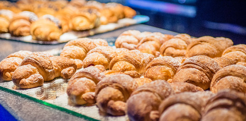Baking croissant cookies