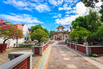 Naklejka premium Old temple gate at Hoi An old town, Vietnam