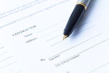 Business contract sheet and fountain pen