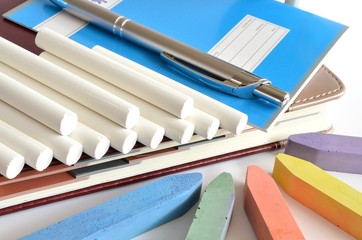 przybory szkolne © Pio Si