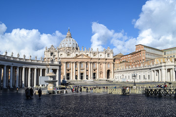 Fototapeta na wymiar Vatican City and Rome, Peter's Square, Petersdom