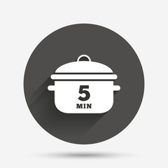 Boil 5 minutes. Cooking pan sign icon. Stew food