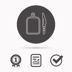 Obraz premium Separating board icon. Kitchen knife sign.