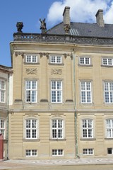 Fototapeta na wymiar Amalienborg palace, Copenhagen, Denmark