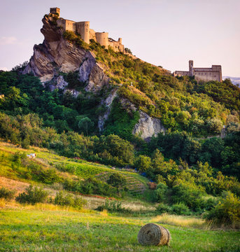 most beautiful castles of Europe - Roccascalegna in Italy, Abruzzo