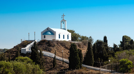 Kościółek w stylu greckim © piotrszczepanek