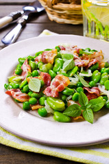 Fried bacon with vegetables