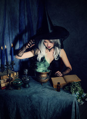 Fototapeta premium witch at work