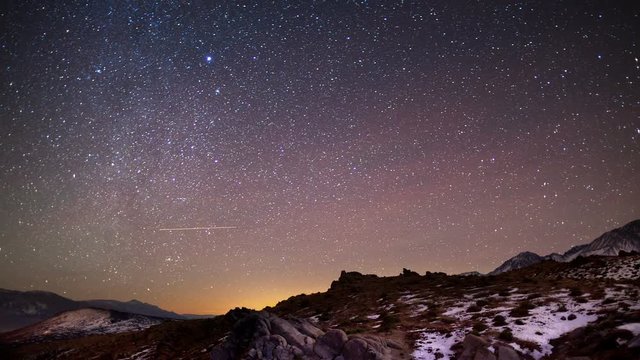 Amazing time-lapse of the stars moving across the night sky.
