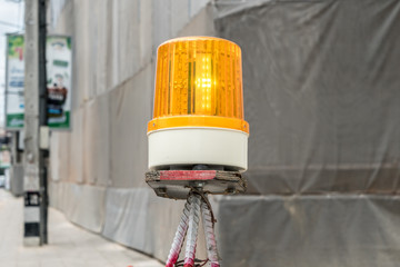 Yellow siren light