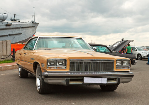 Buick LeSabre 4-door Hardtop