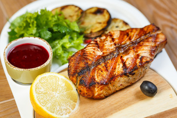 grilled fish with potatoes