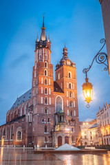 Fototapeta na wymiar St. Mary's Basilica, Krakow