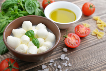 Mozzarella with cherry tomatos
