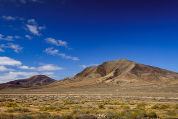 désert chemin colline piste lanzarote papagayo chemin canaries