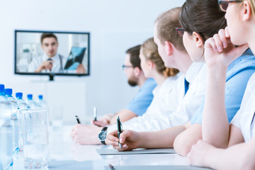 On-line specialist training for future radiologists