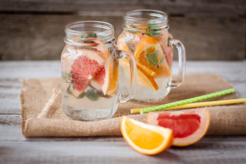 Summer drinks with grapefruit and ice