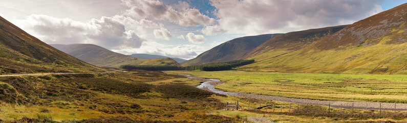 Scottish Highlands panorama - obrazy, fototapety, plakaty