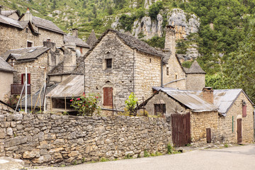 Fototapeta na wymiar The town La Malène on the Route des Gorges du Tarn