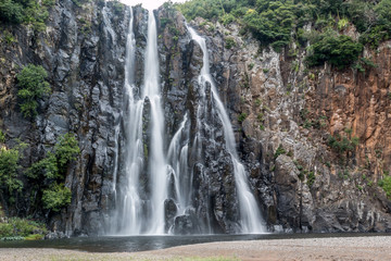 Fototapeta premium Cascade Cascade Niagara à l'île de la Réunion