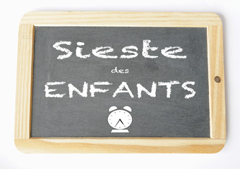 Fototapeta premium sieste des enfants ardoise craie 