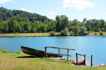 Fototapeta na wymiar Lac de Laroin in the France