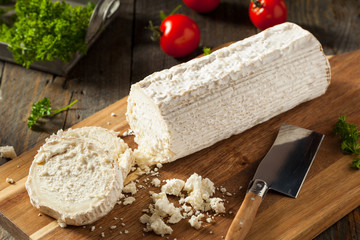 Raw White Organic Goat Cheese