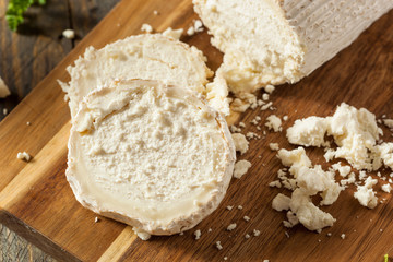 Raw White Organic Goat Cheese