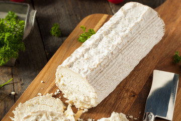 Raw White Organic Goat Cheese