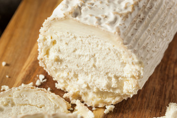 Raw White Organic Goat Cheese