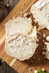 Raw White Organic Goat Cheese