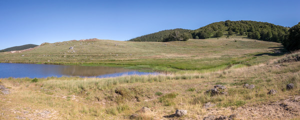 Lac de montagne dans les Cévennes