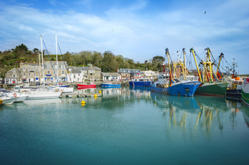 Fototapeta na wymiar Padstow harbor