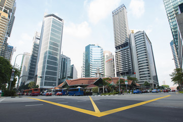 Fototapeta na wymiar SINGAPORE - APRIL 10,2016 : Building and skyscraper in Singapore