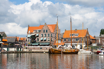Fototapeta na wymiar Volendam fishing village in Holland
