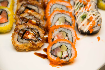  Many pieces oj Sushi in market