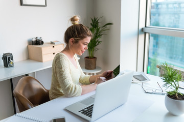 Searching ideas on digital tablet