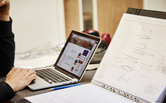 A furniture workshop making bespoke contemporary furniture pieces using traditional skills in modern design. 