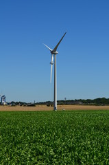 Parc éolien dans la plaine de Caen (Région de Caen-Normandie)