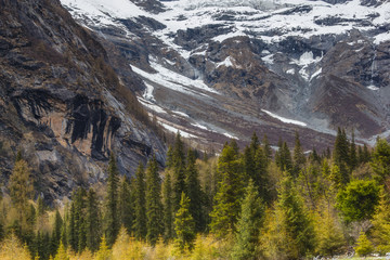 Four Maiden's Mountain (Mt. Siguniangshan) Scenic Area is an unspoiled wilderness park located in western china and Qiang Autonomous Prefecture, Sichuan Province, China